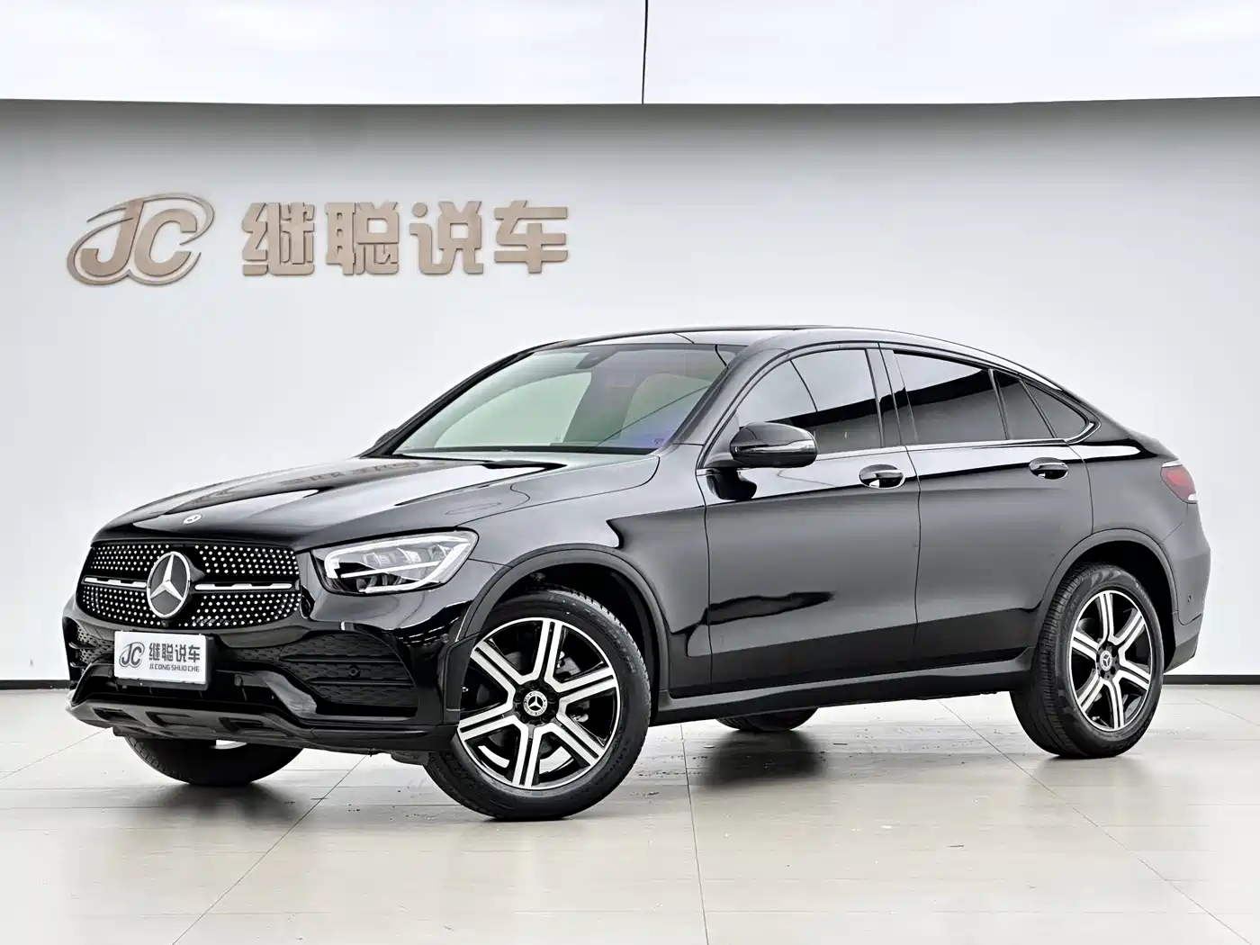 Mercedes-Benz GLC Coupe 2022 GLC 260 4MATIC Coupe SUV