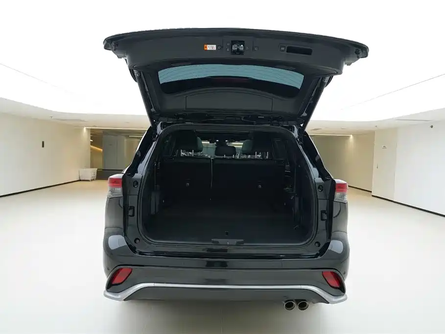 Toyota Crown Kluger 2023 2.5L HEV AWD Flagship Edition фото 6