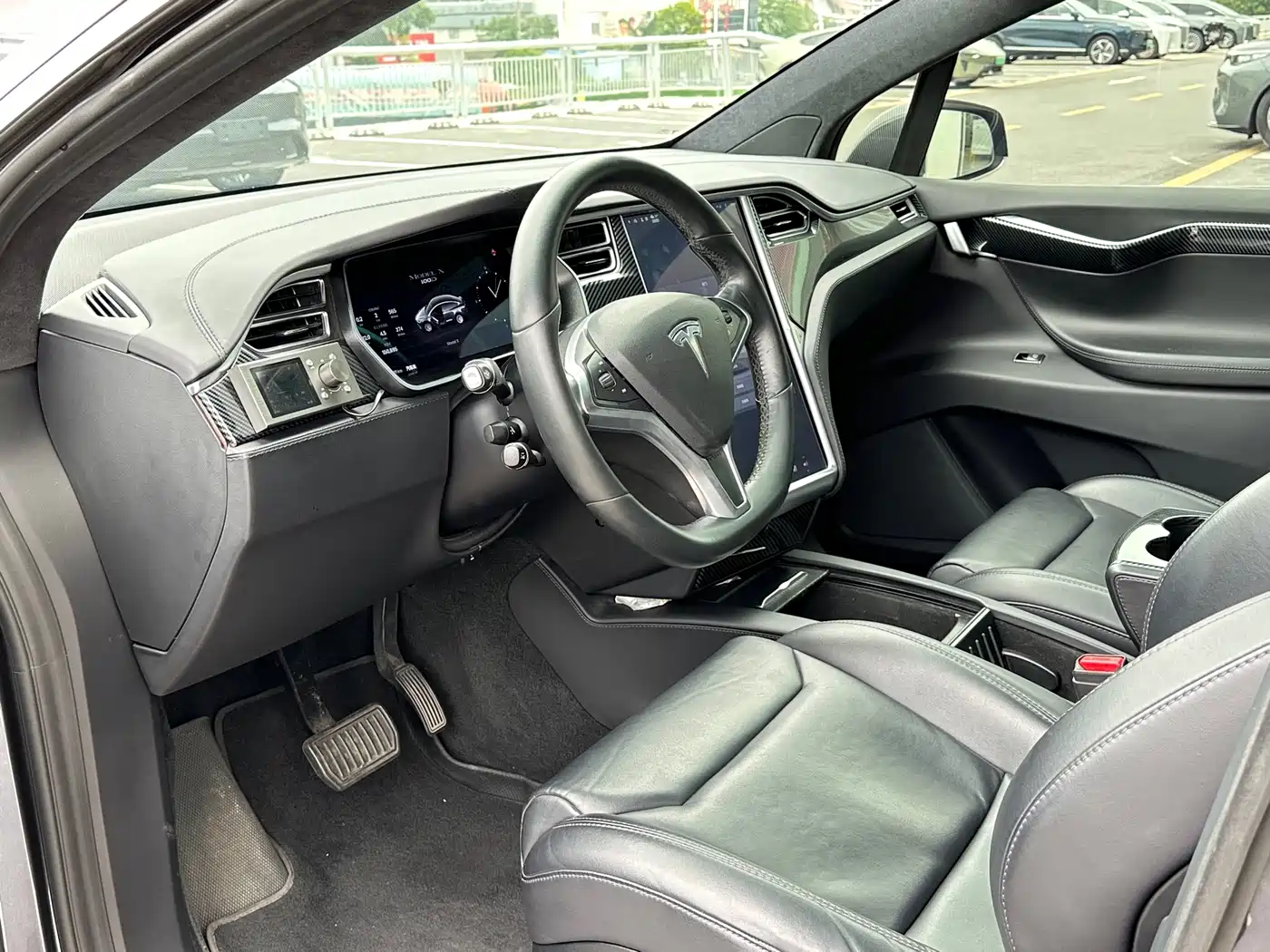 Фото 4 - Tesla Model X
