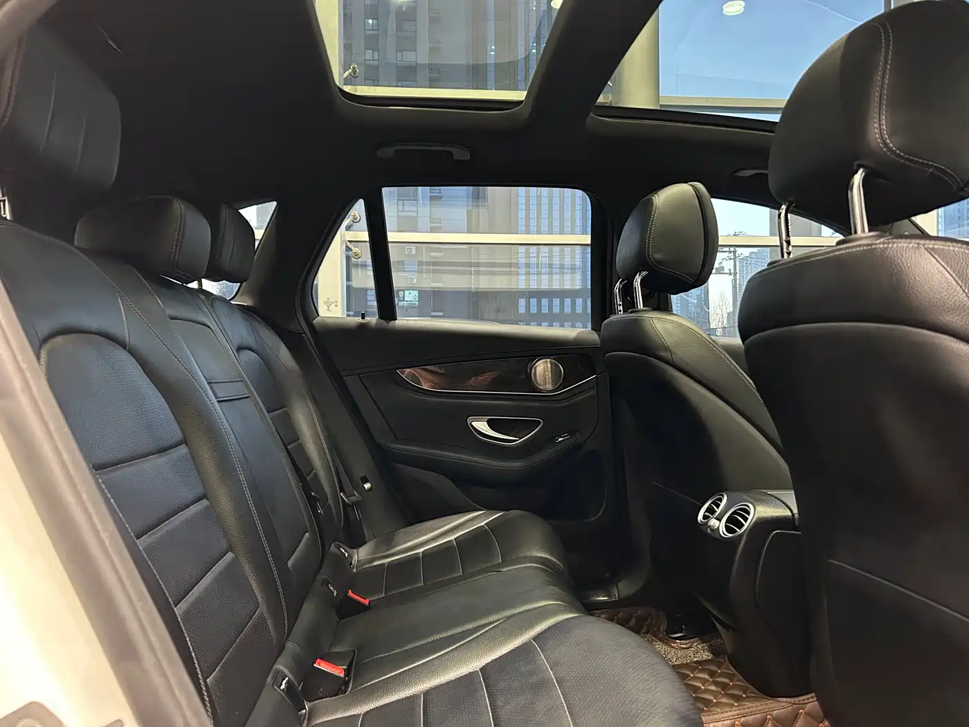 Mercedes-Benz GLC 2017 GLC 260 4MATIC Dynamic фото 14