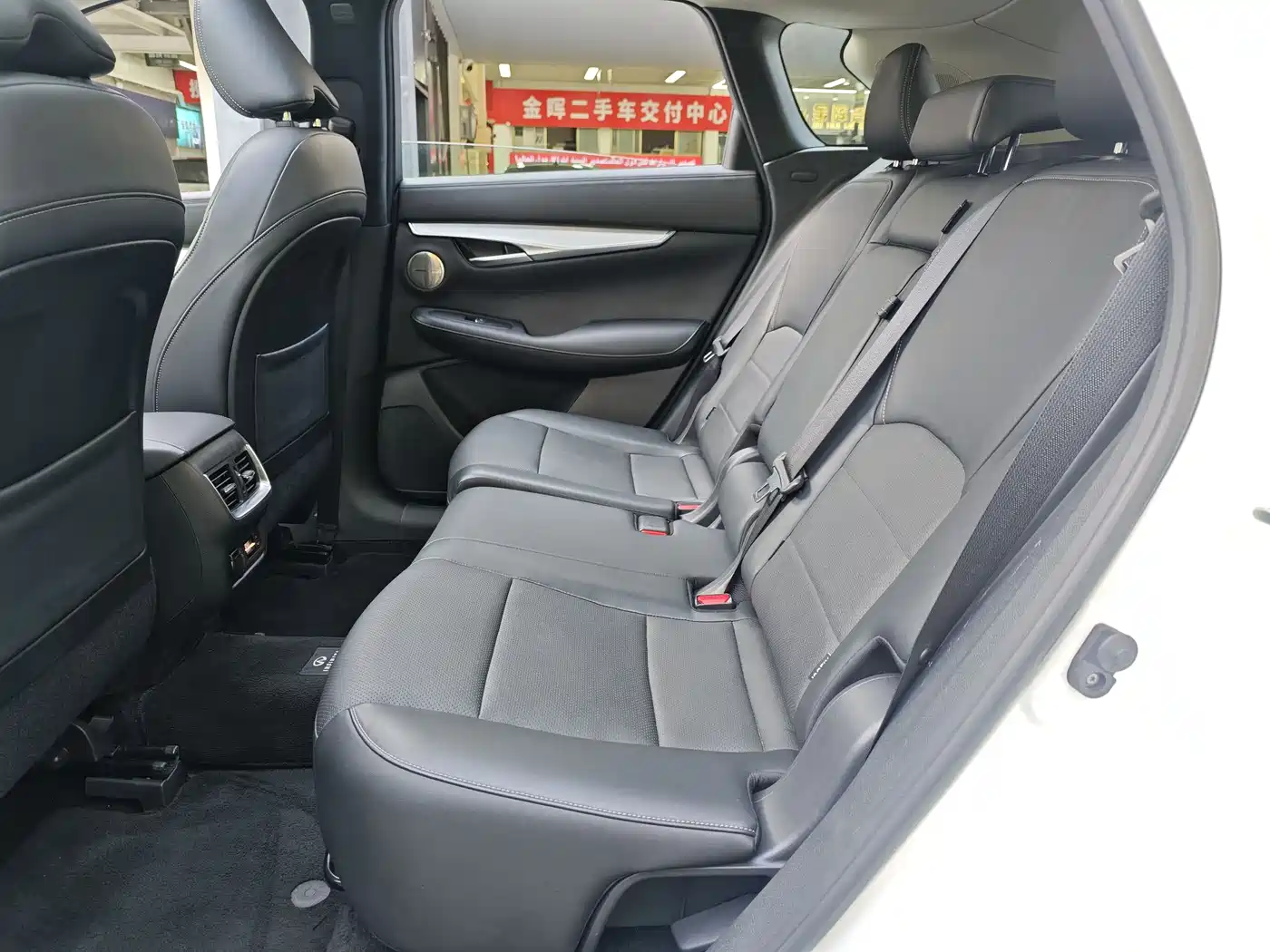Infiniti QX50 2024 2.0T AWD Luxury Edition фото 6