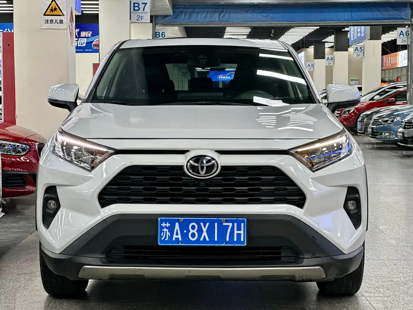 Toyota RAV4 Rongfang 2023 2.0L CVT 2WD Fashion Edition фото 2