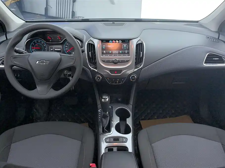 Chevrolet Cruze 2019 2018 Redline 320 Automatic Pioneer Edition