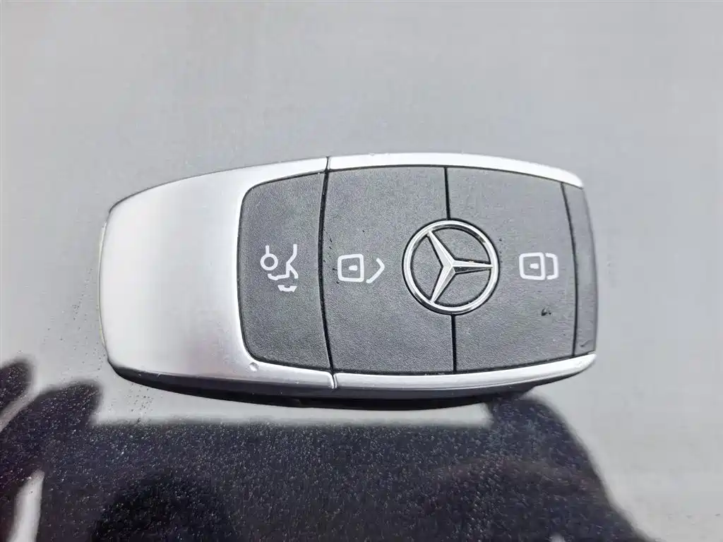 Mercedes-Benz GLB 2022 GLB 220 Dynamic фото 19
