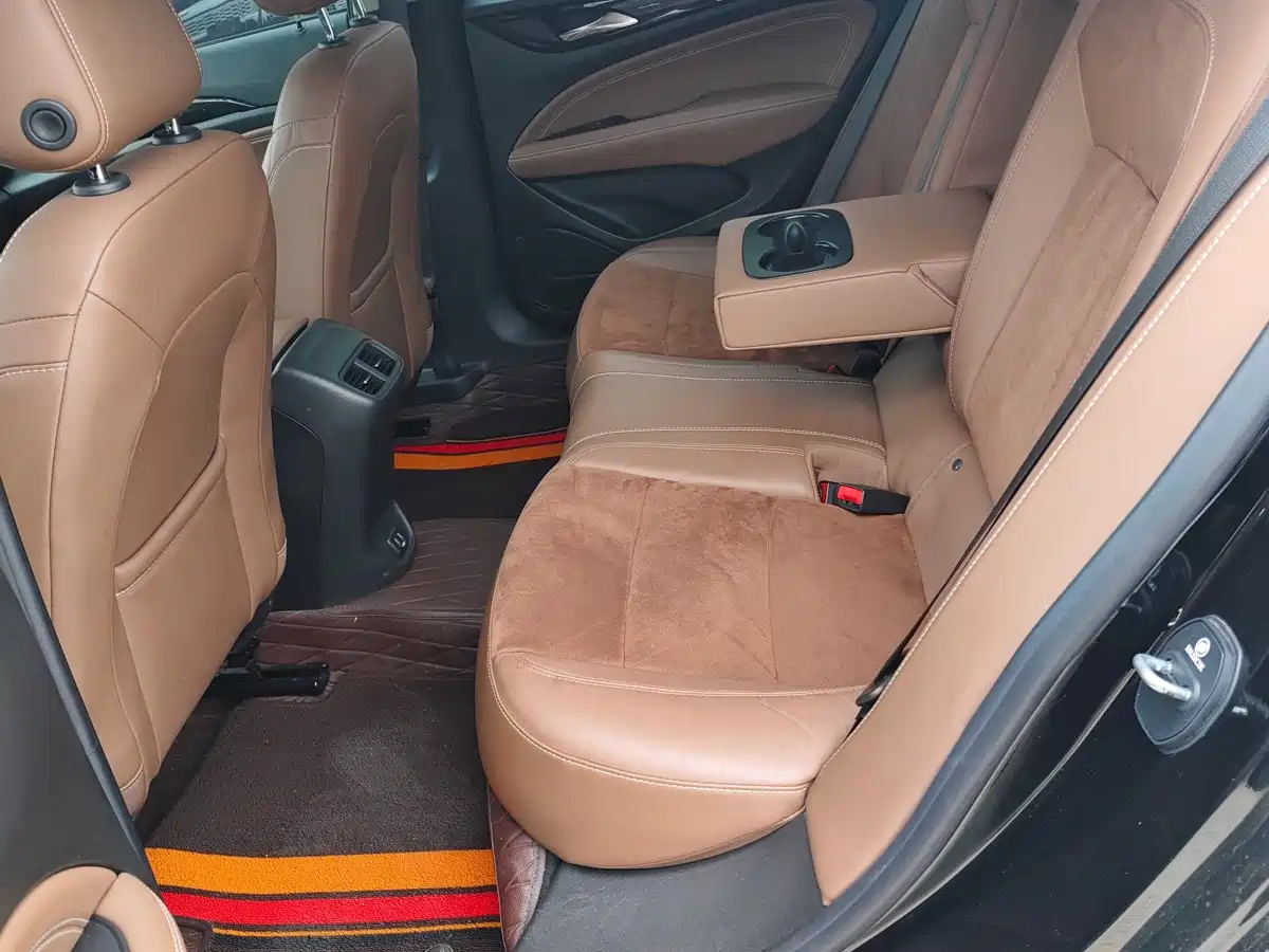 Фото 6 - Buick Regal