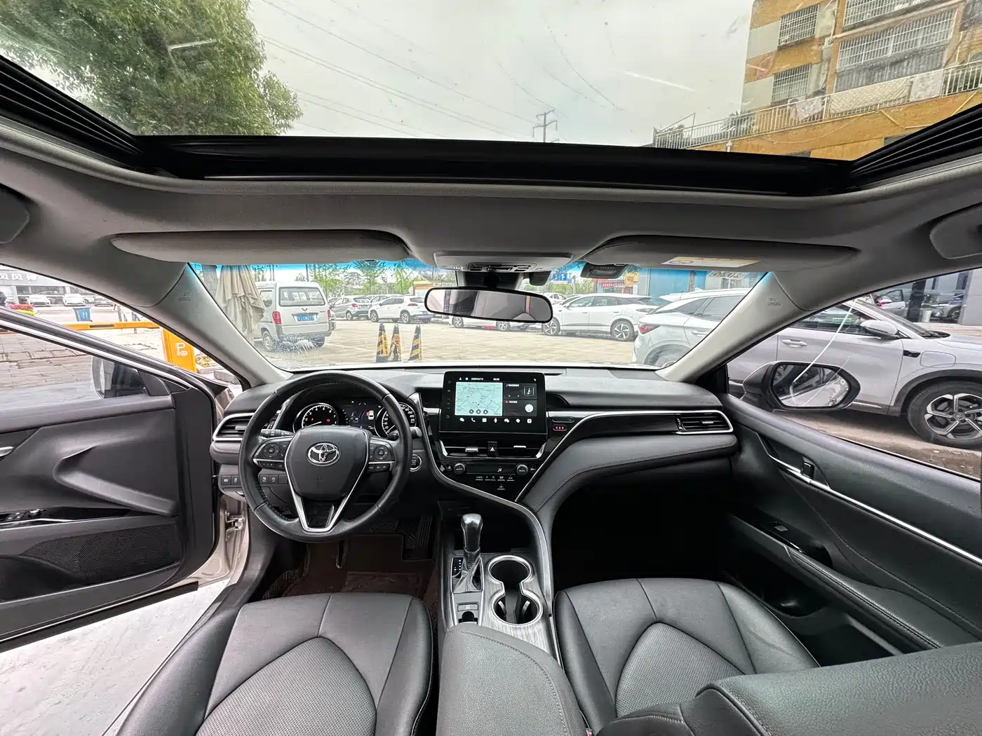Toyota Camry 2021 2.0G Luxury Edition фото 9