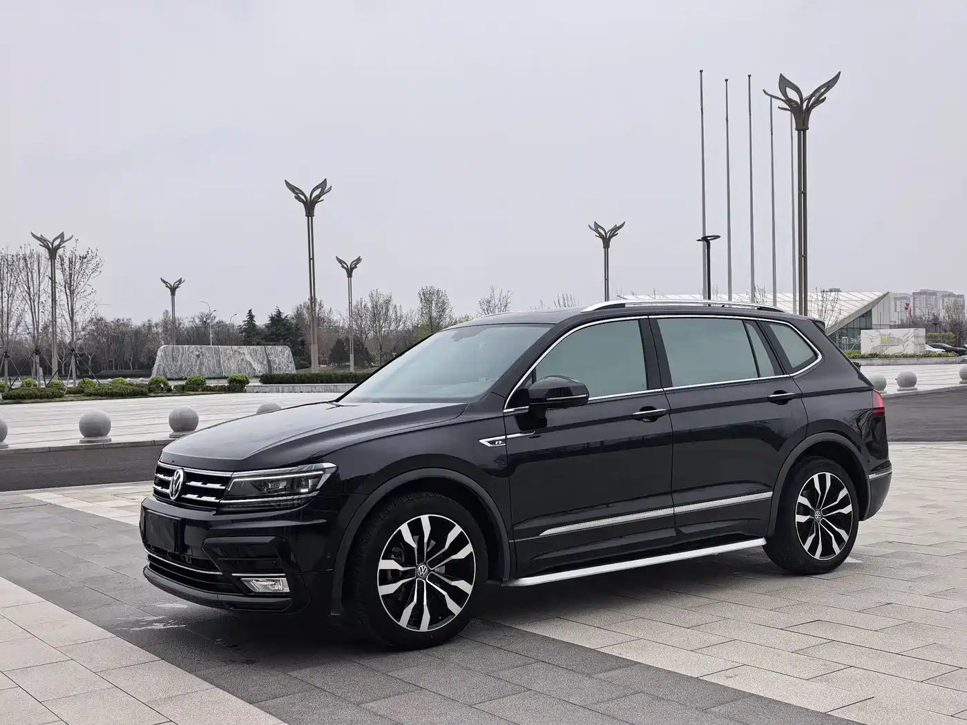 Volkswagen Tiguan L 2020 330TSI Auto 2WD R-Line Flagship China VI