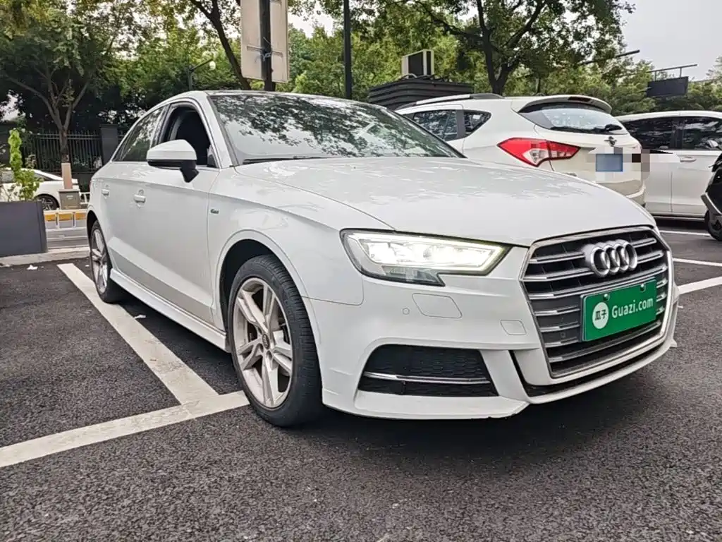 Фото 4 - Audi A3