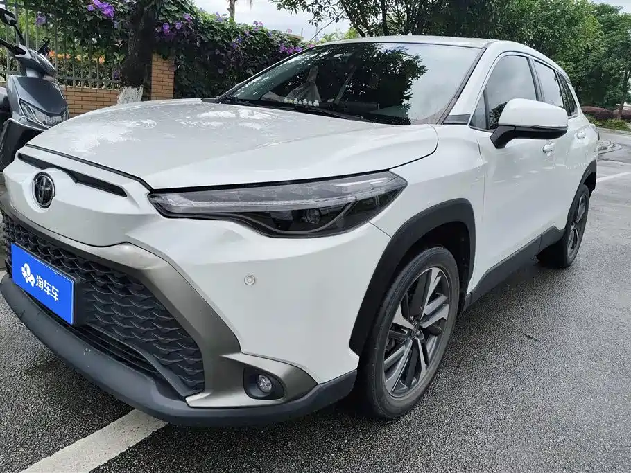 Toyota Frontlander 2022 2.0L CVT Luxury PLUS Edition
