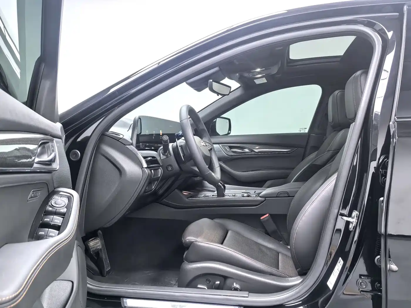 Cadillac CT5 2024 28T Platinum Edition фото 3