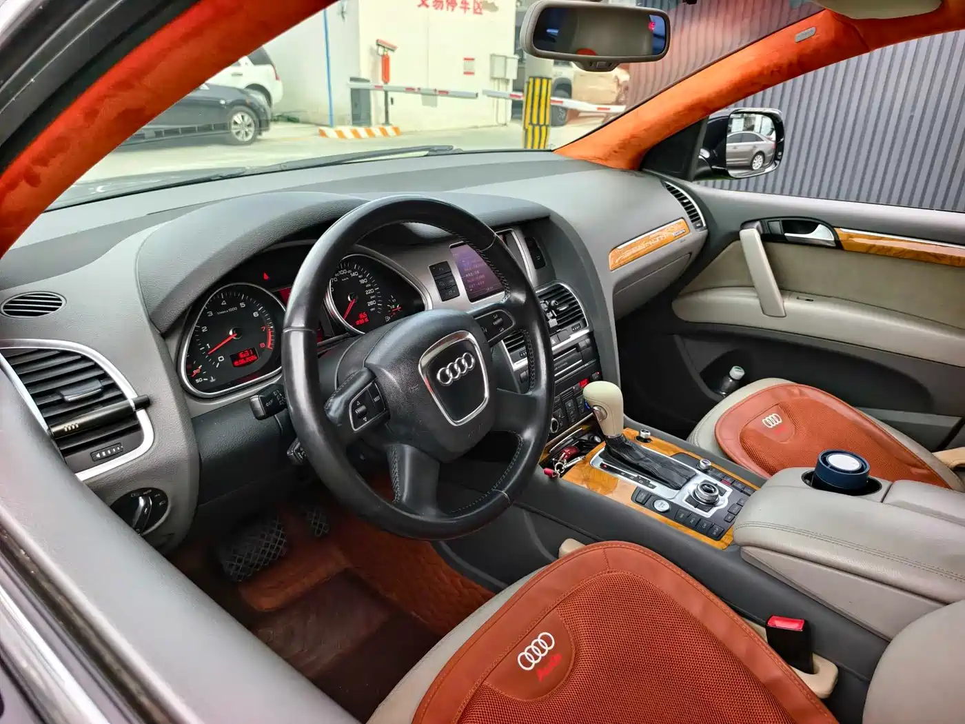 Audi Q7 2010 3.6 FSI quattro Comfort Model фото 8