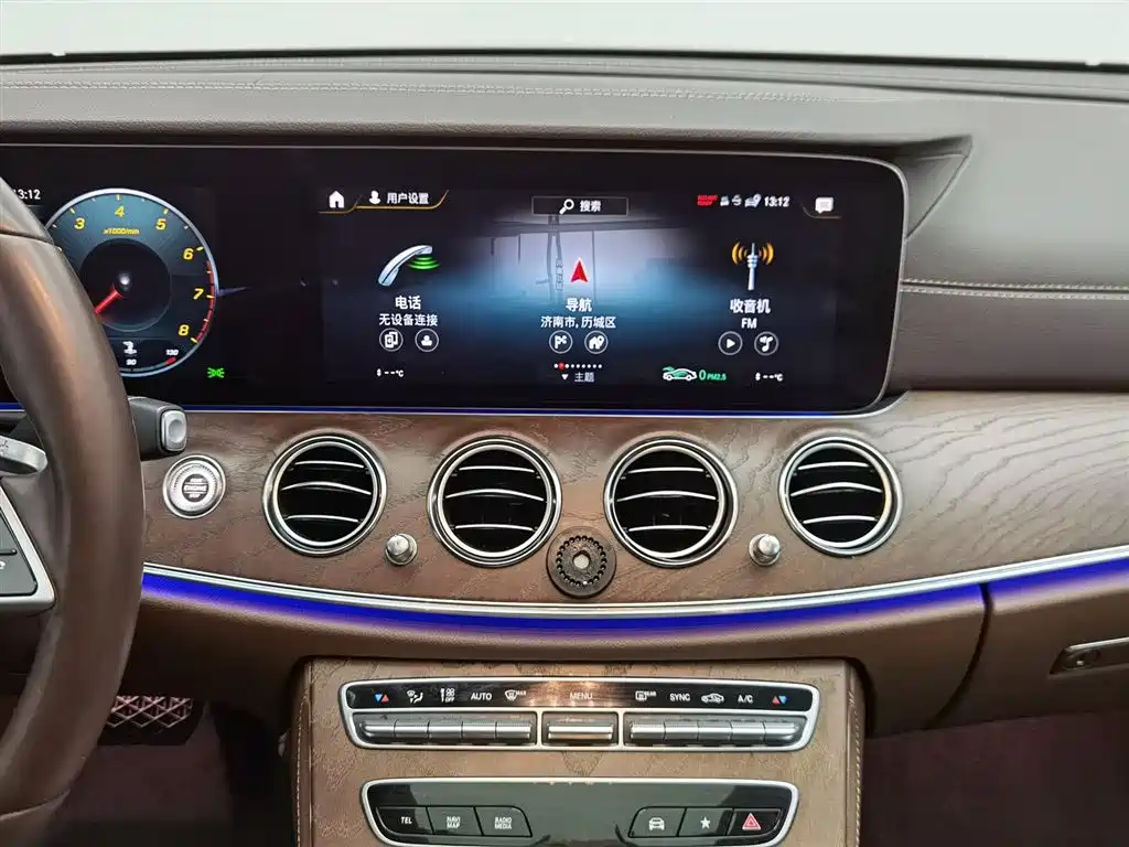 MERCEDES-BENZ E CLASS