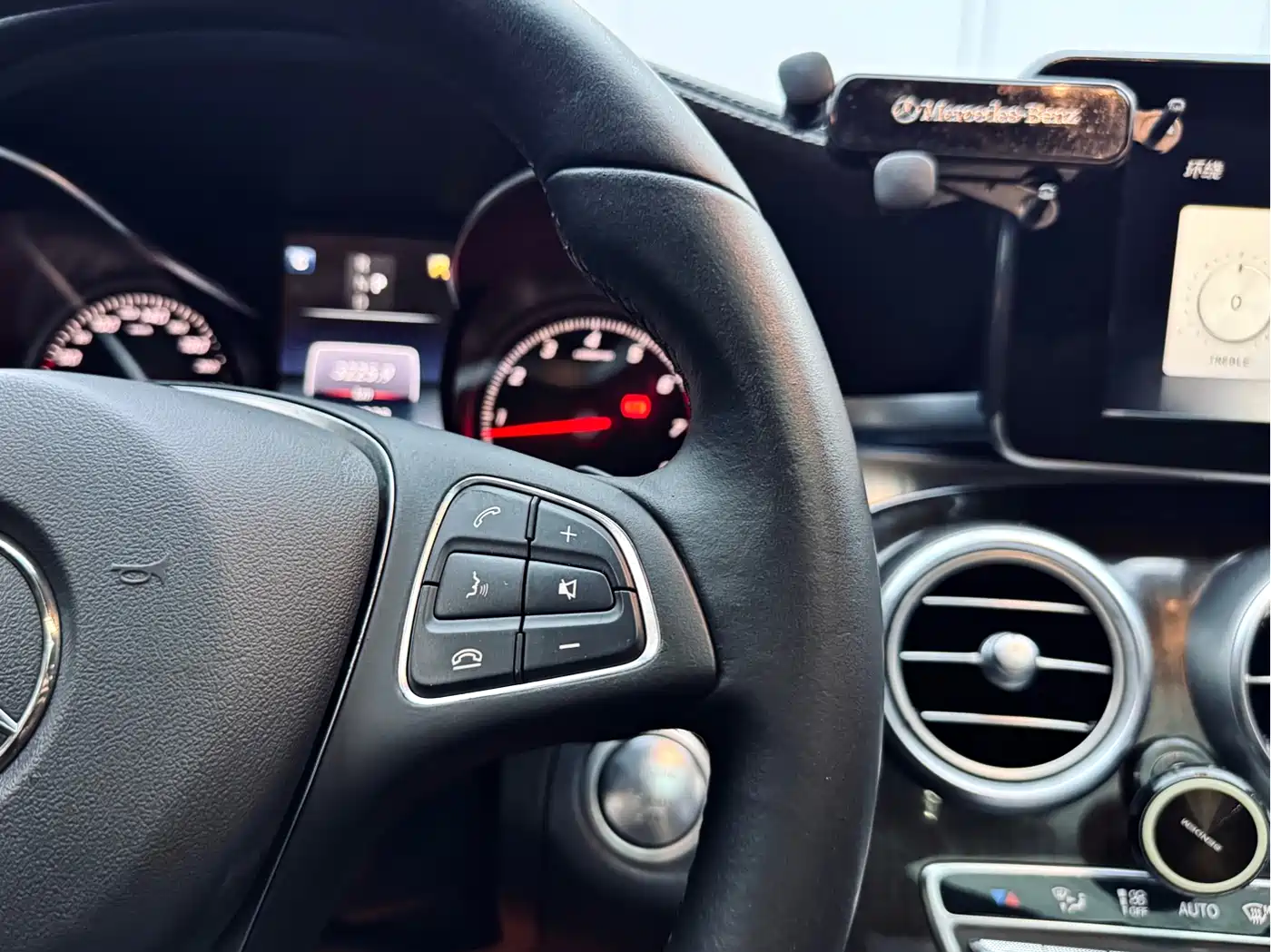 Mercedes-Benz GLC 2017 GLC 260 4MATIC Dynamic фото 22
