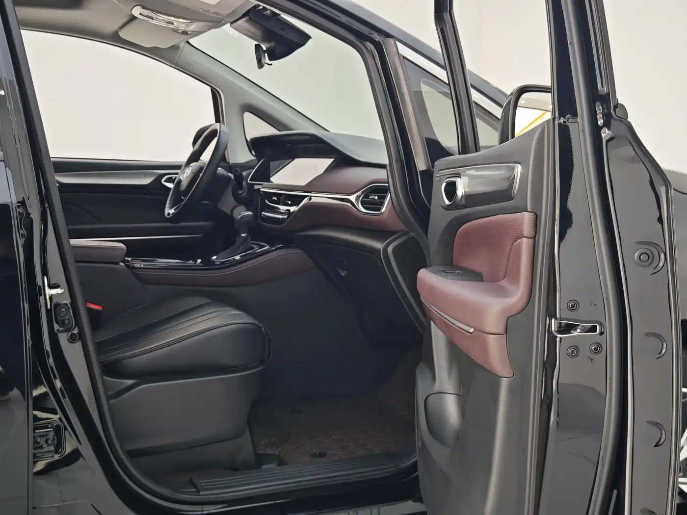 GAC Trumpchi Trumpchi M6 2023 PRO 270T DCT Luxury Edition фото 18