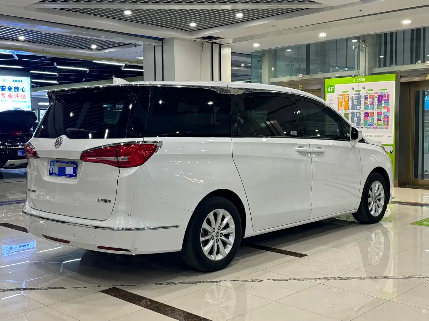 Buick GL8 2017 ES 28T Comfort Type China V фото 9