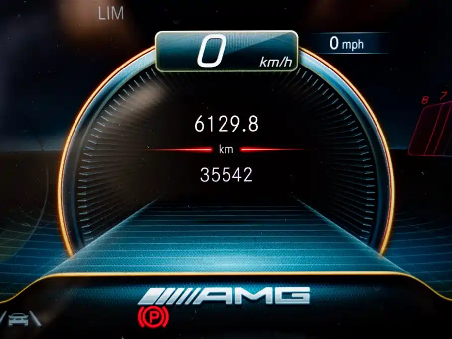 Mercedes-Benz GLA AMG 2023 Model AMG GLA 35 4MATIC фото 17