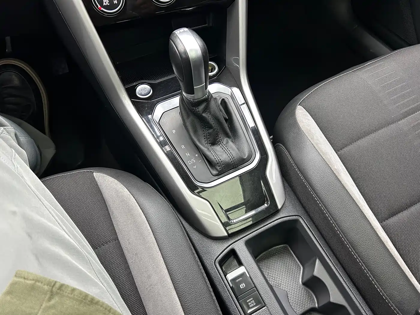 Volkswagen T-ROC 2022 280TSI DSG 2WD Elite PLUS фото 13