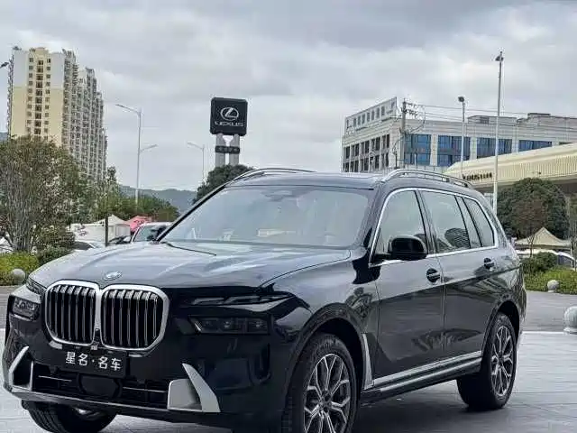 BMW X7 2025 2023 xDrive40i Exclusive Luxury Package