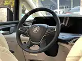 Photo 19 - Buick GL8