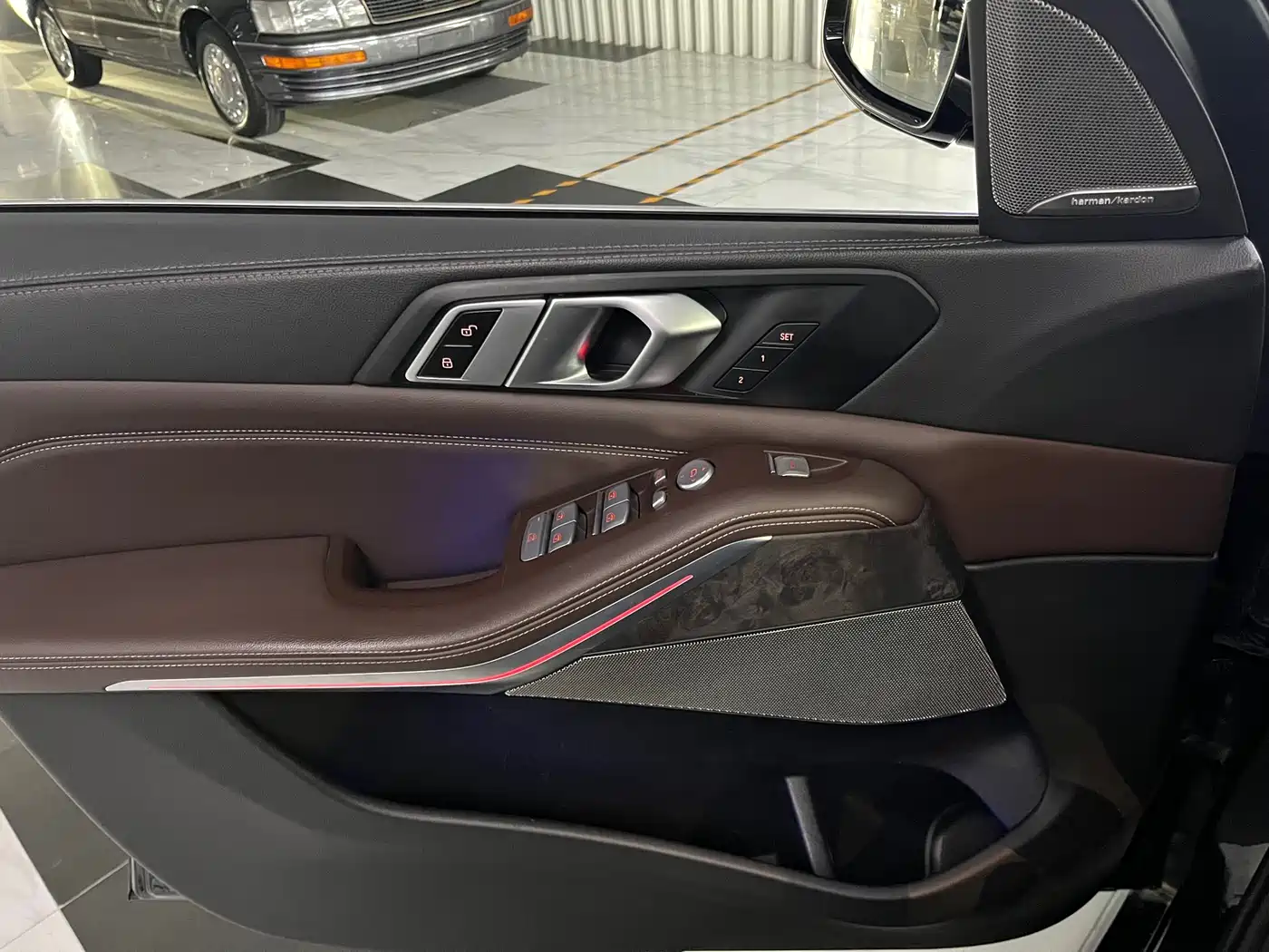 BMW X5 2022 xDrive 30Li Premium M Sport Package фото 30
