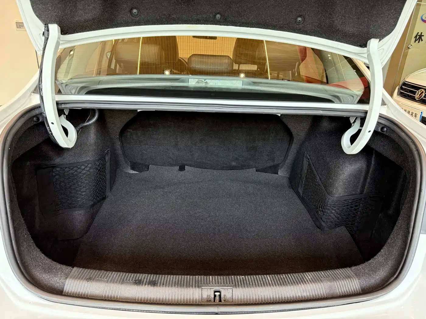 Volkswagen Bora 2018 1.5L Automatic Fashion фото 13