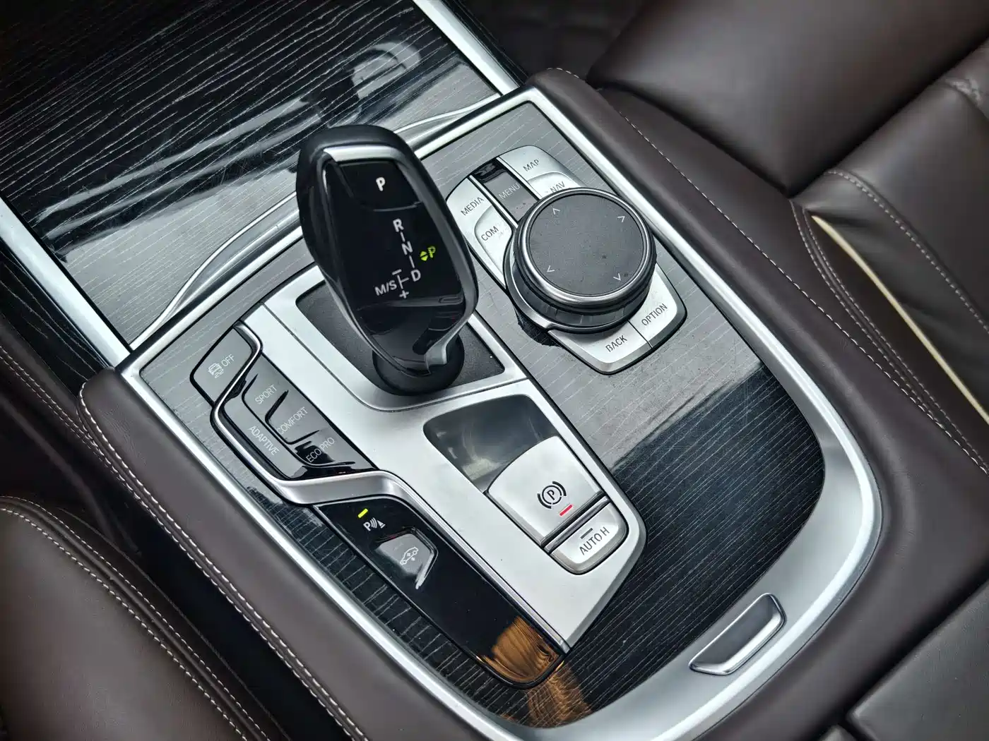 BMW 7 Series 2021 Model 730Li M Sport Package фото 11