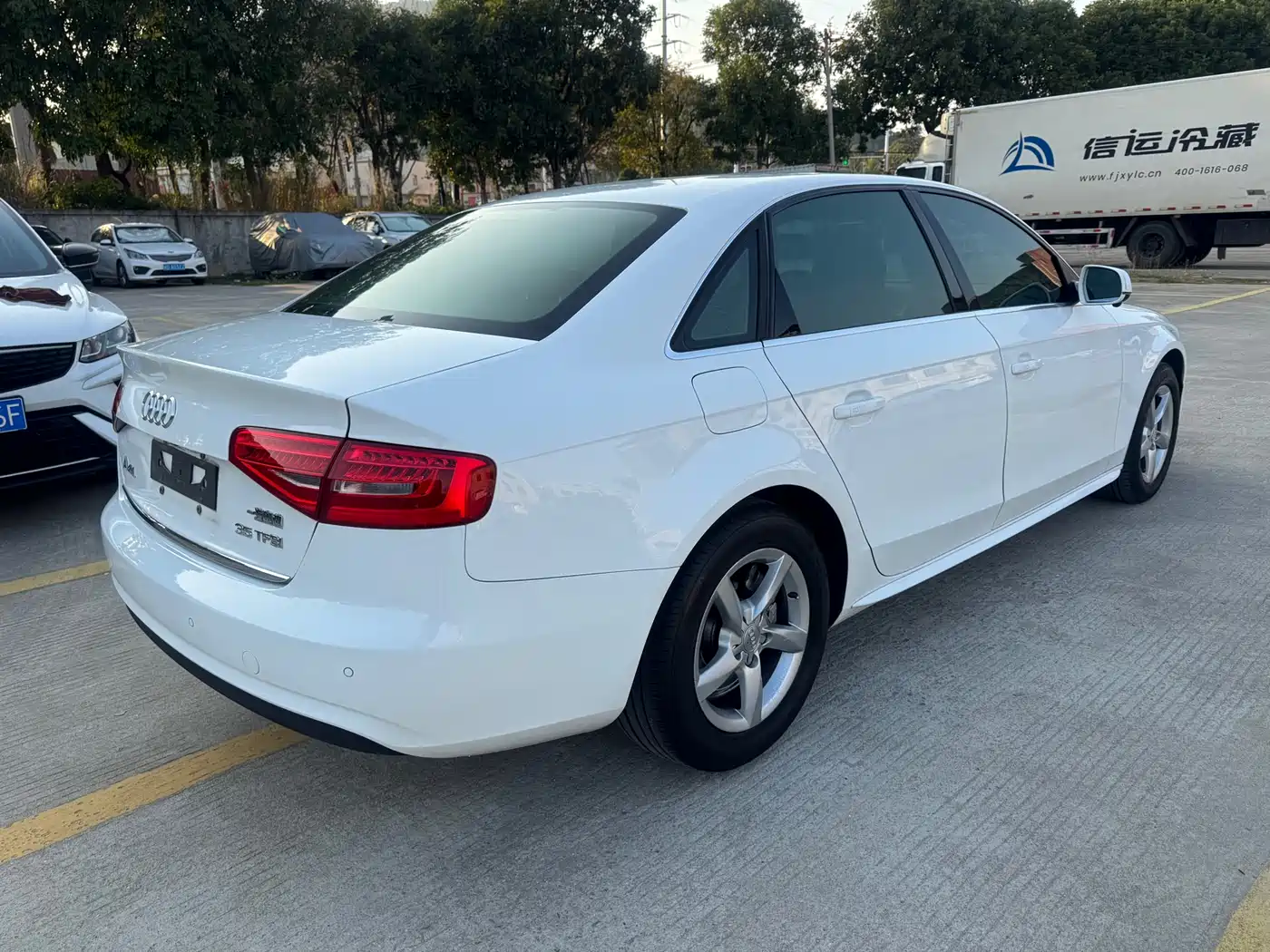 Audi A4L 2013 35 TFSI Automatic Comfort фото 8