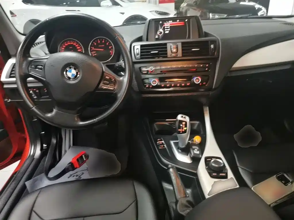 BMW 1 Series (Import) 2013 Facelift 118i Leading Model фото 10