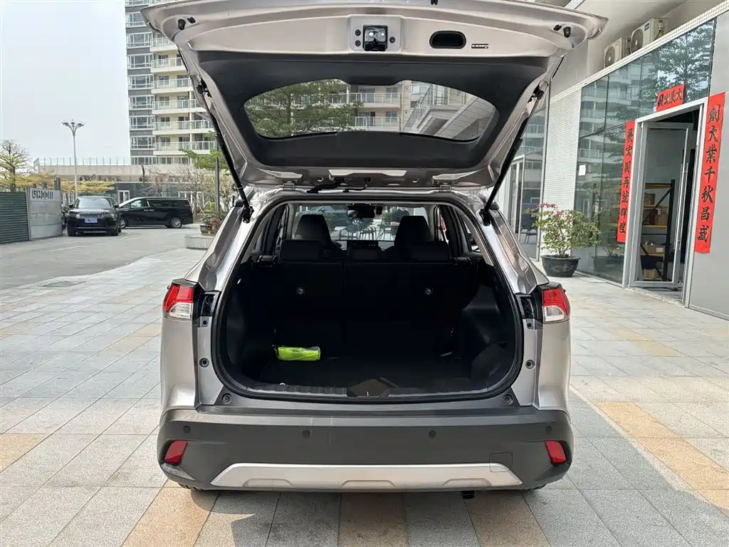 Toyota Corolla Cross 2024 2.0L Smart Hybrid Dual Engine Pioneer Edition фото 25