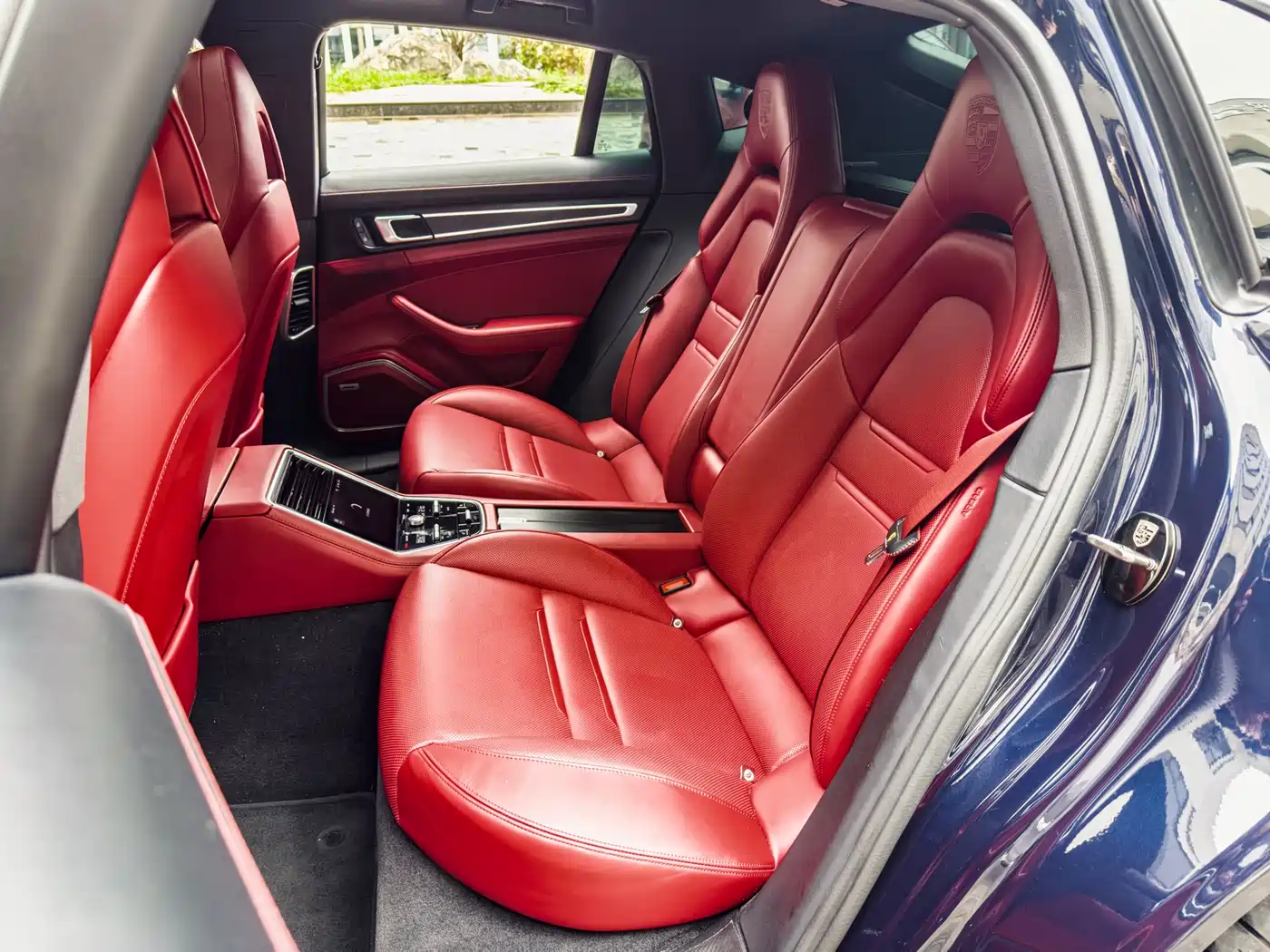 Porsche Panamera 2023 Panamera 2.9T Platinum Edition фото 8
