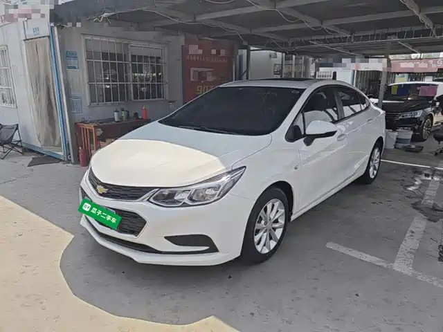  Chevrolet Cruze 2017 1.5L Automatic Pioneer Sunroof