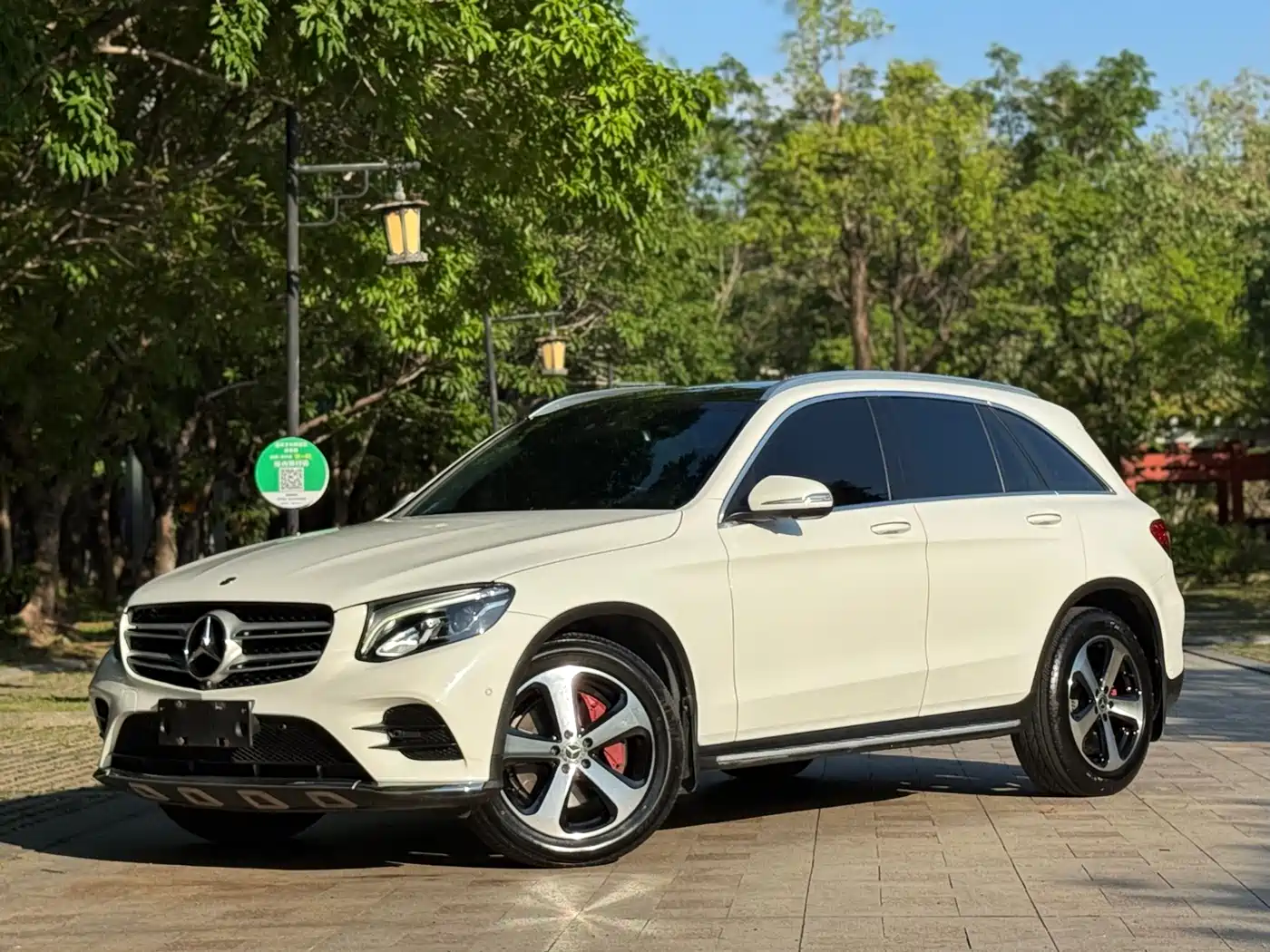 Mercedes-Benz GLC 2018 GLC 260 4MATIC Luxury
