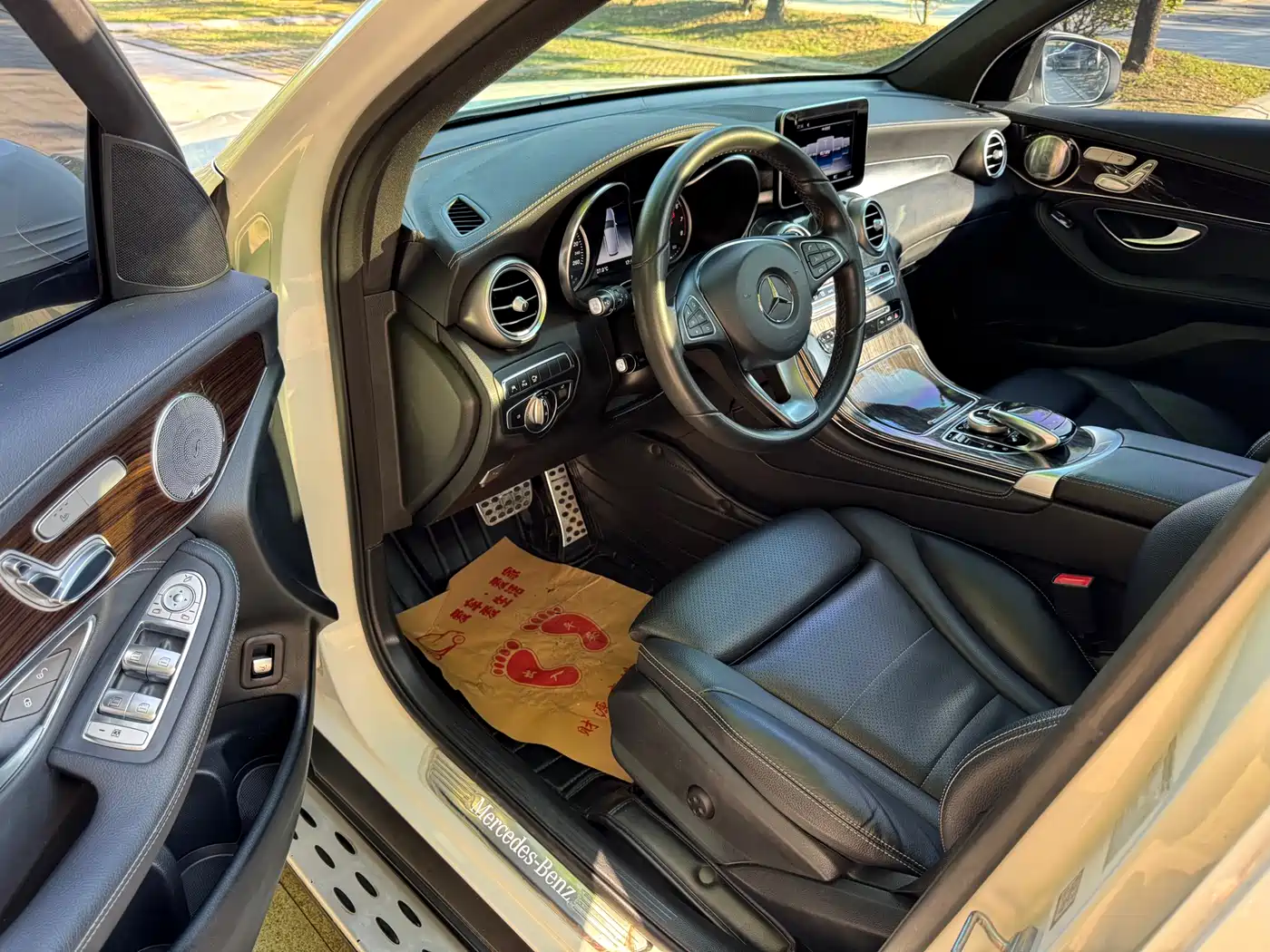 Mercedes-Benz GLC 2018 GLC 260 4MATIC Luxury фото 10