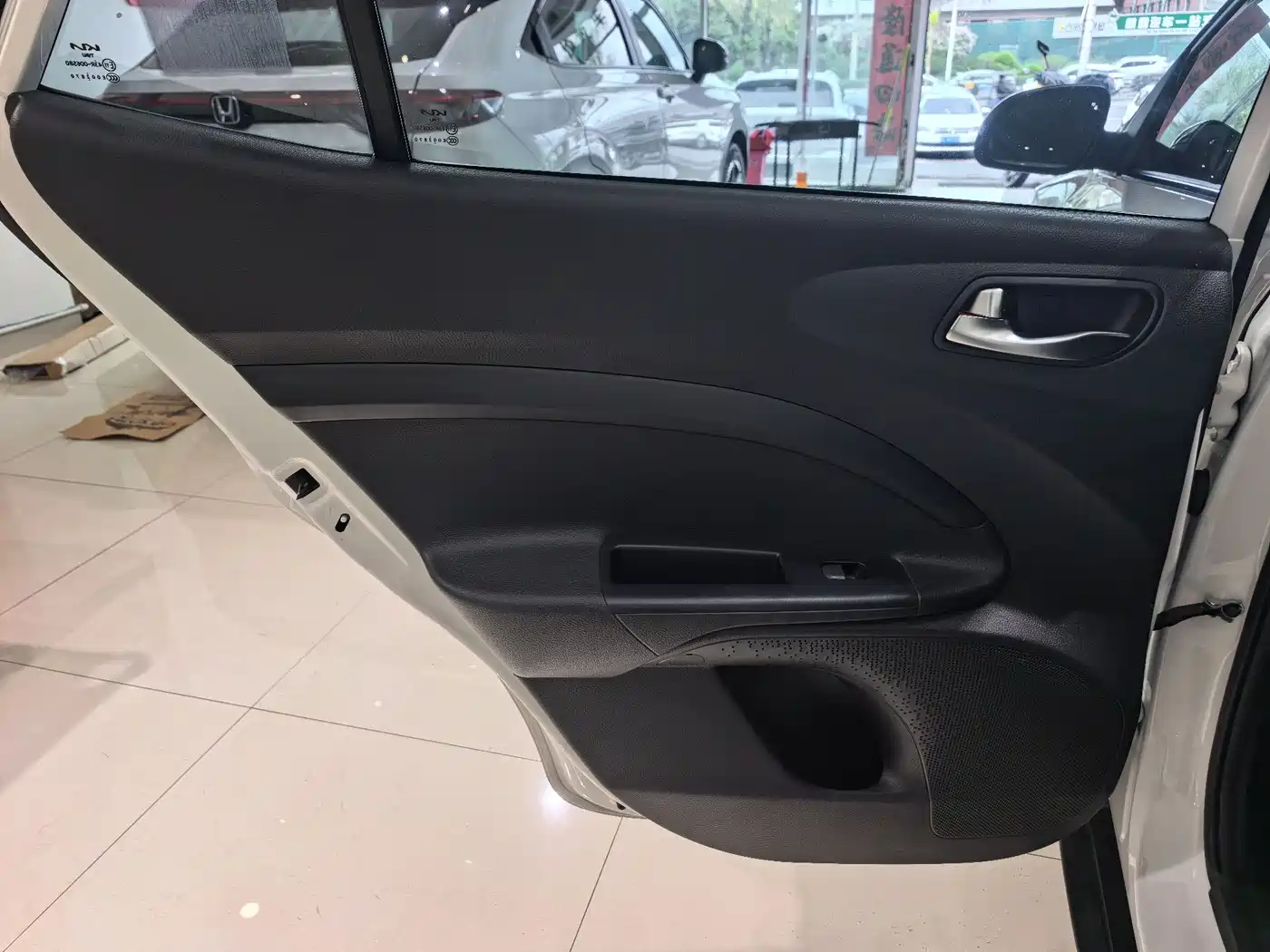 Kia KX1 2021 1.4L CVT Fun Sunroof Version фото 14