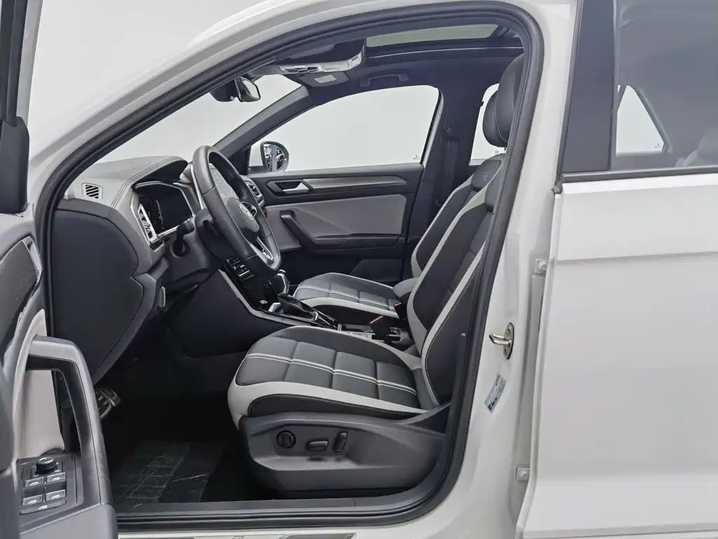 Volkswagen T-ROC 2023 2023 300TSI DSG 2WD Dawn Edition