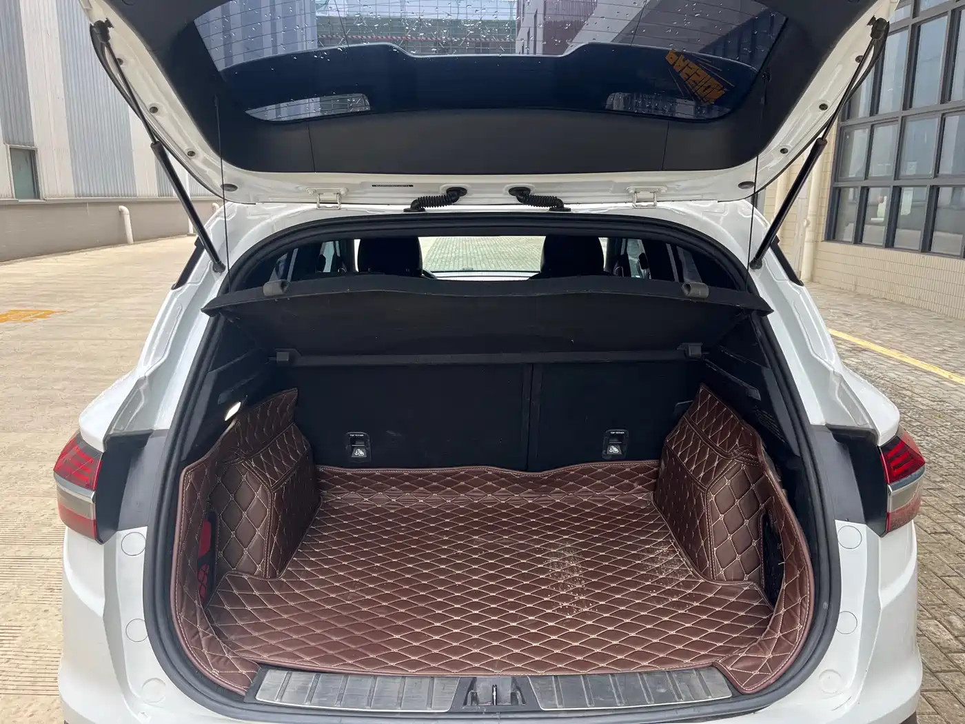 GEELY AUTOMOBILE BINYUE