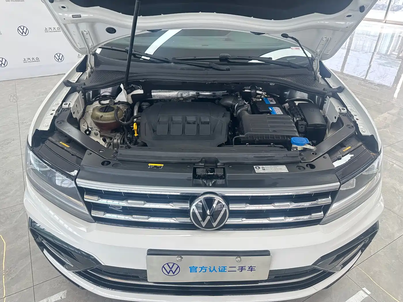 Volkswagen Tiguan L 2021 330TSI Automatic 2WD R-Line Premium фото 10
