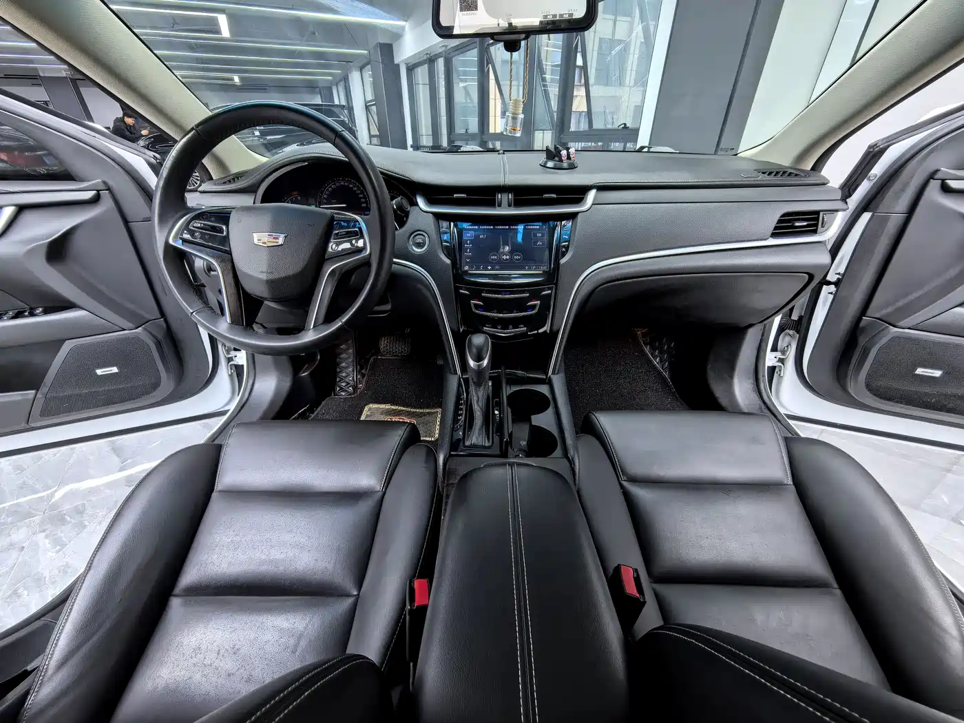 Cadillac XTS 2018 28T Technology фото 5