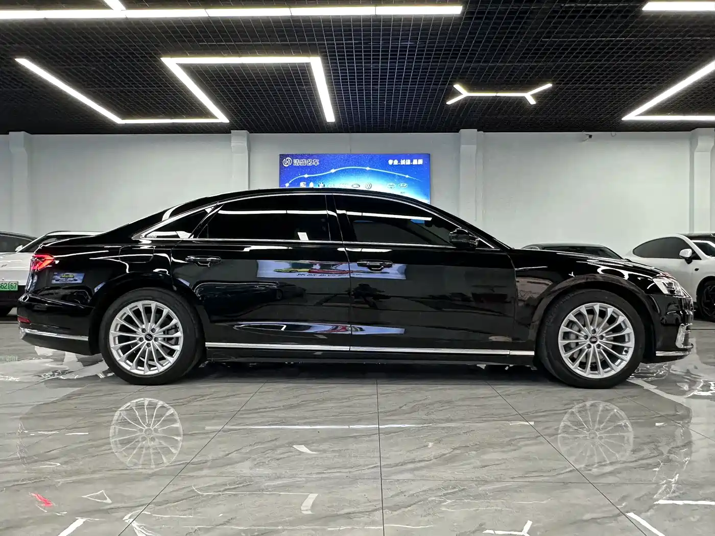 Audi A8 2019 Plus A8L 50 TFSI quattro Comfort фото 4