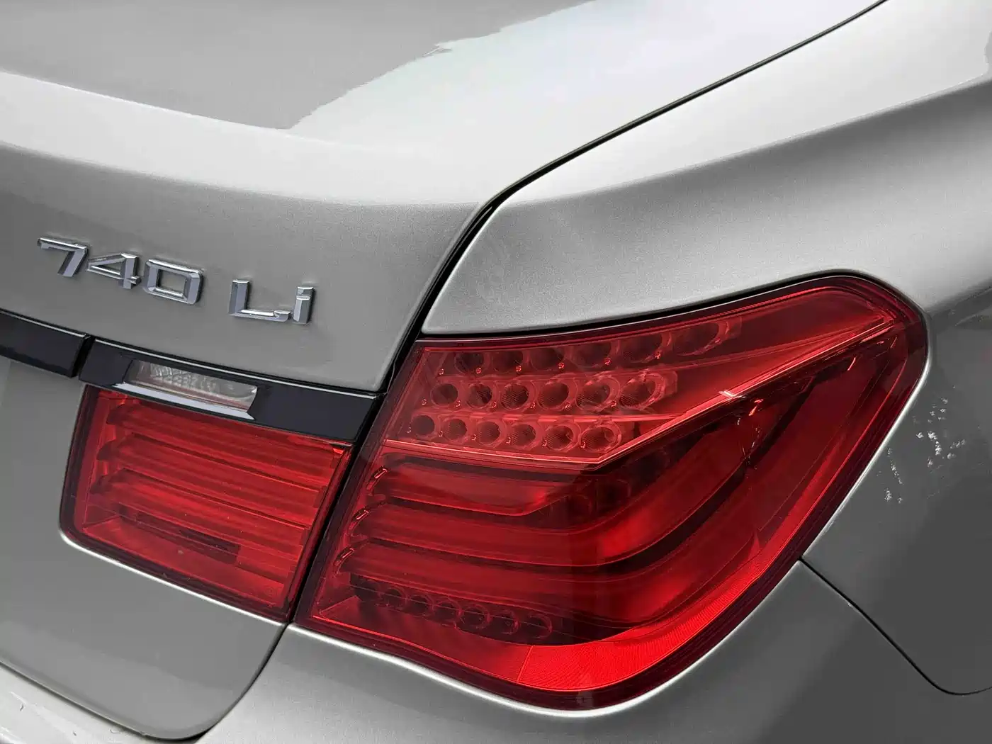 BMW 7 Series 2009 Model 740Li Leading Edition фото 25
