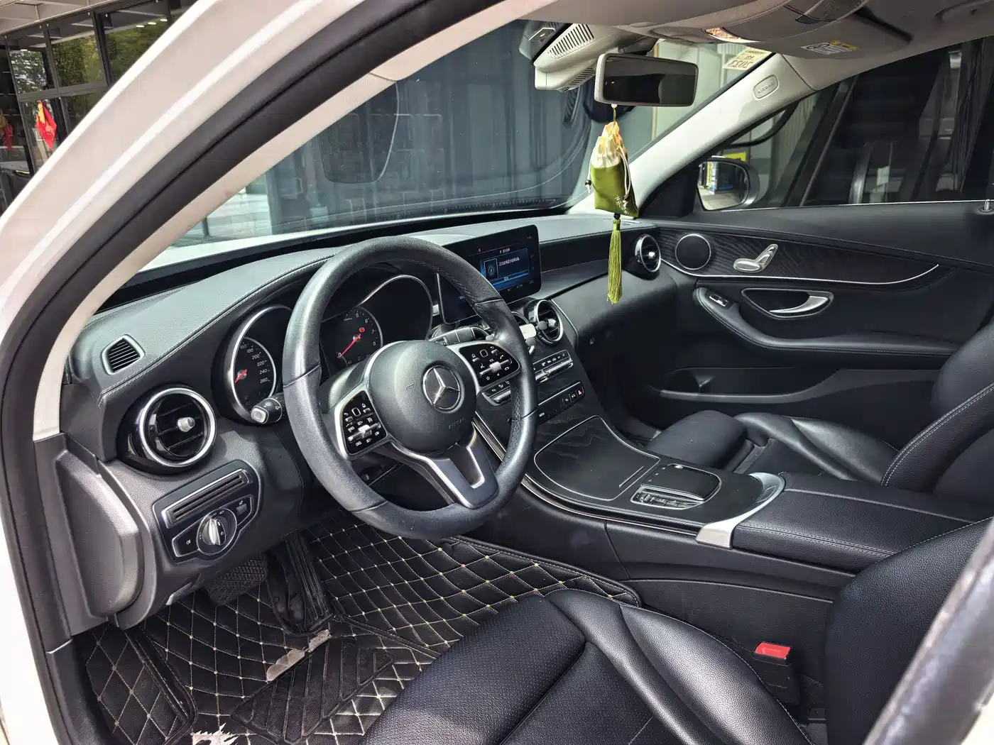 Mercedes-Benz C-Class 2019 C 180 L Fashion Sport Edition фото 10