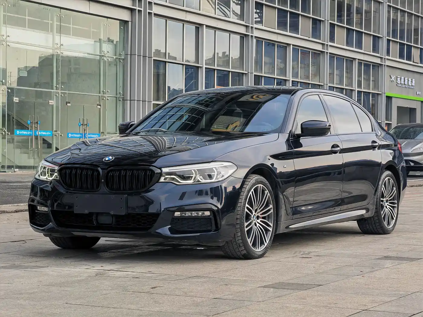 BMW 5 Series 2018 Facelift 530Li Exclusive M Sport Package
