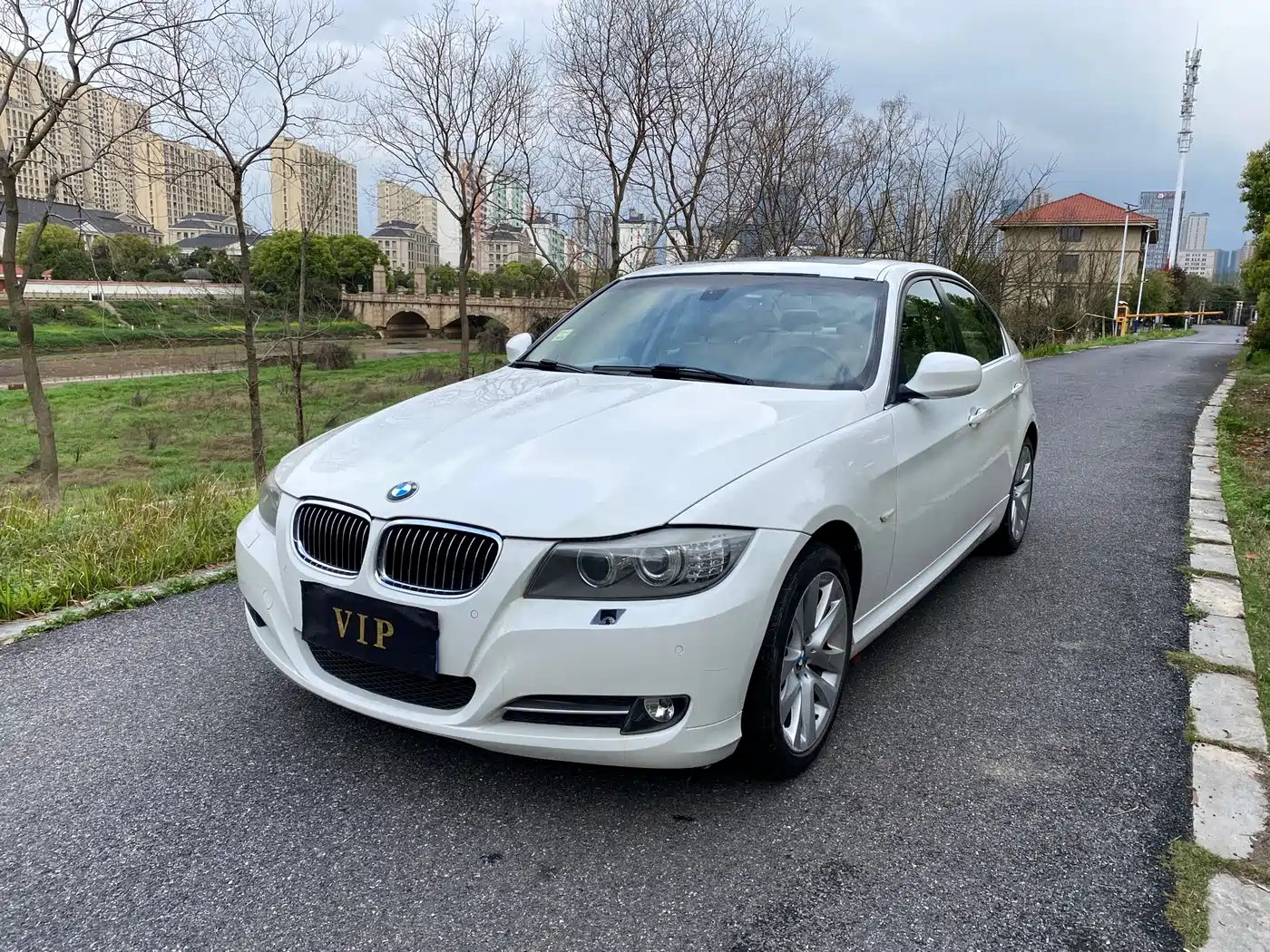 BMW 3 Series 2011 320i Luxury