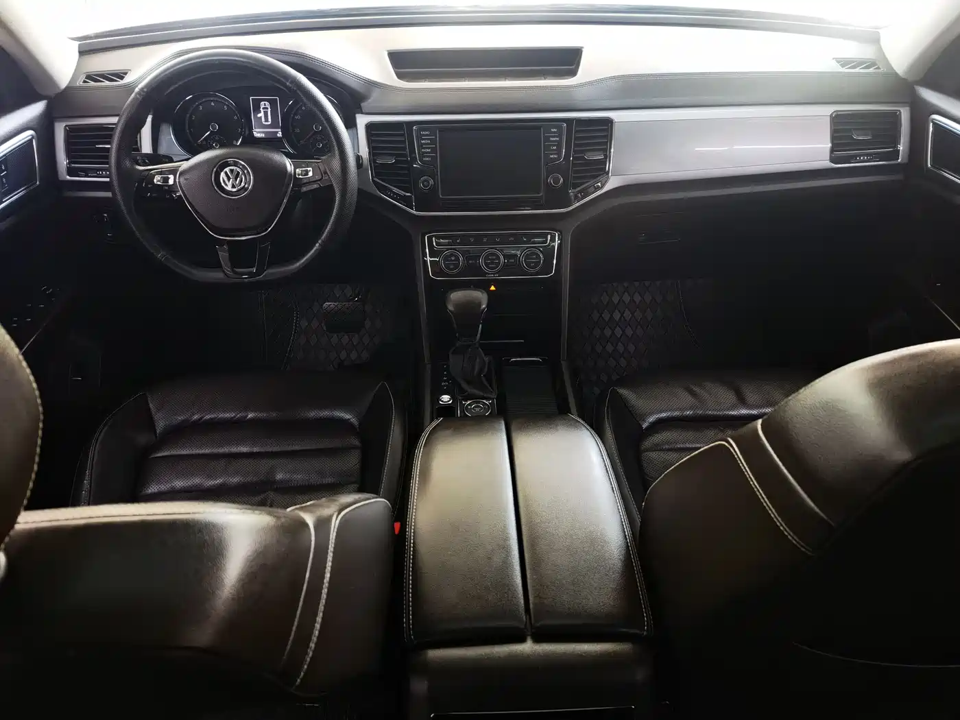 Volkswagen Teramont 2017 530 V6 4WD Luxury Edition фото 7