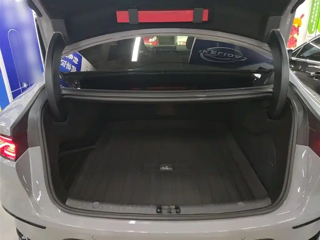 BYD Han 2025 DM-i 125KM Premium фото 19