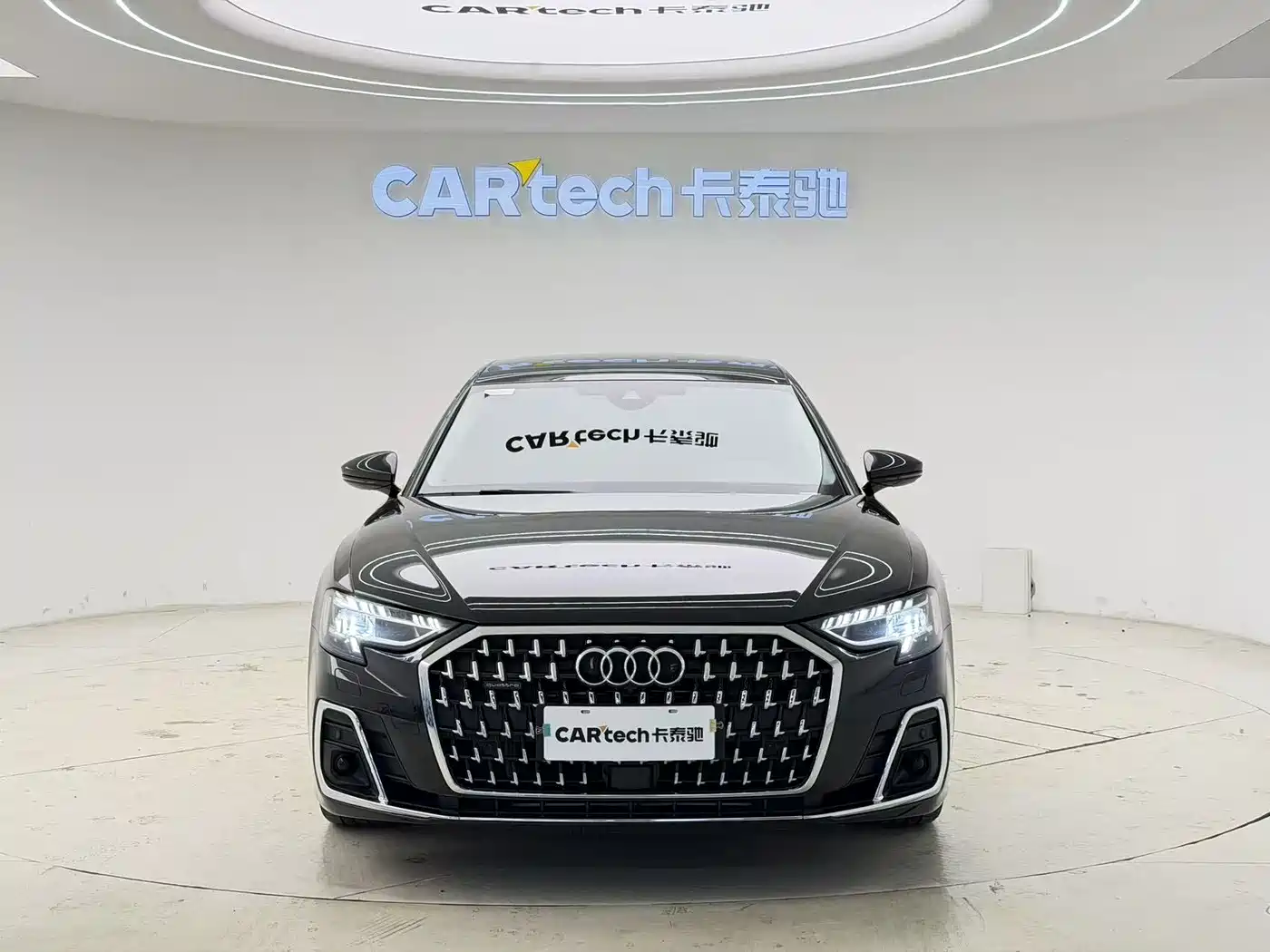Audi A8 2023 A8L 50 TFSI quattro Exclusive фото 2