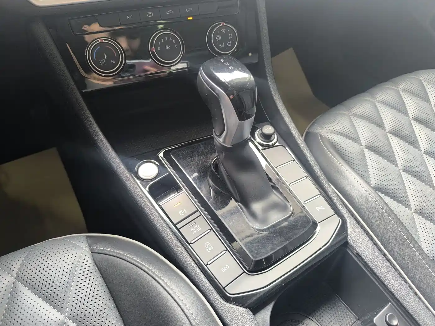 Volkswagen Sagitar 2024 300TSI DSG Surpass Edition фото 14