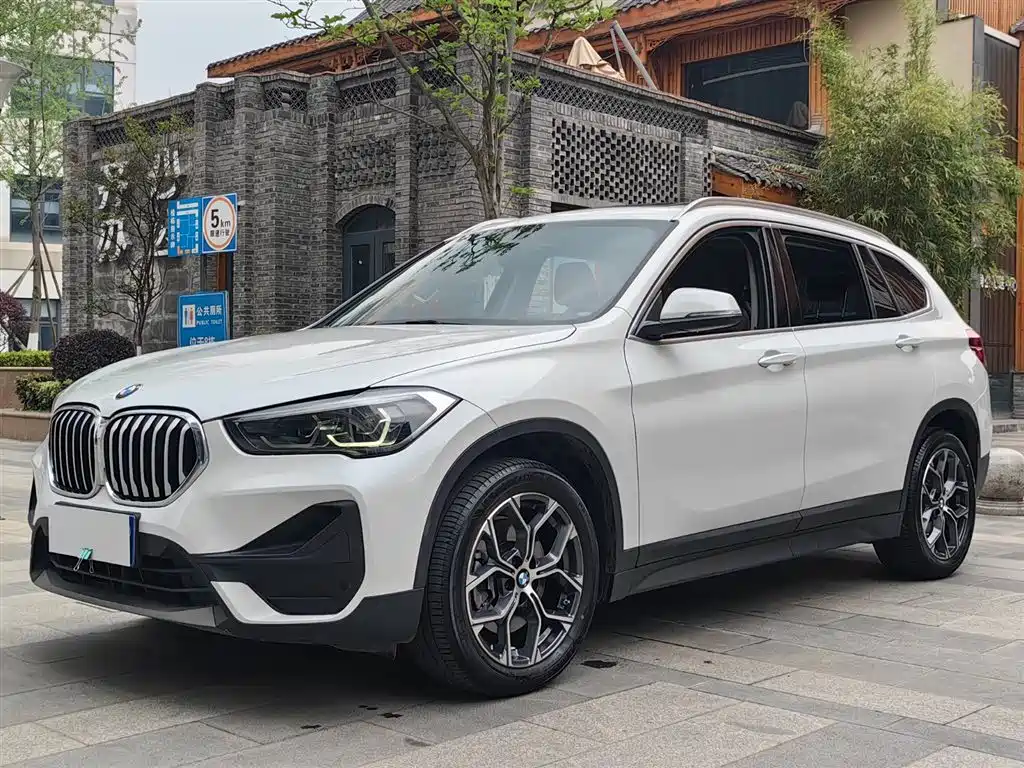 BMW X1 2021 sDrive25Li Leading