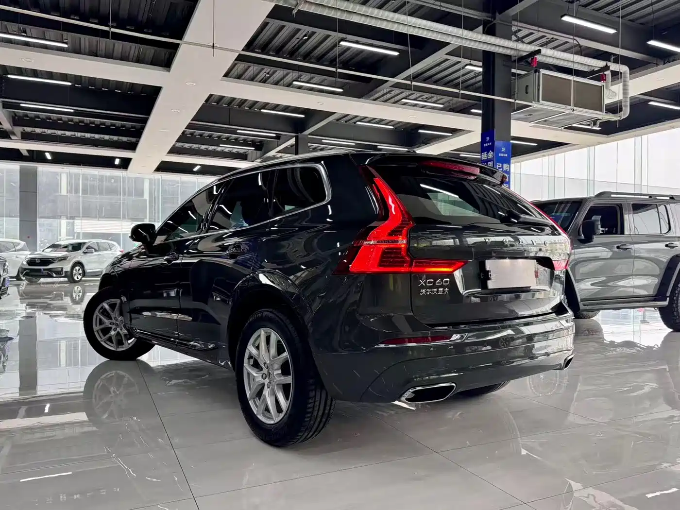 VOLVO XC60