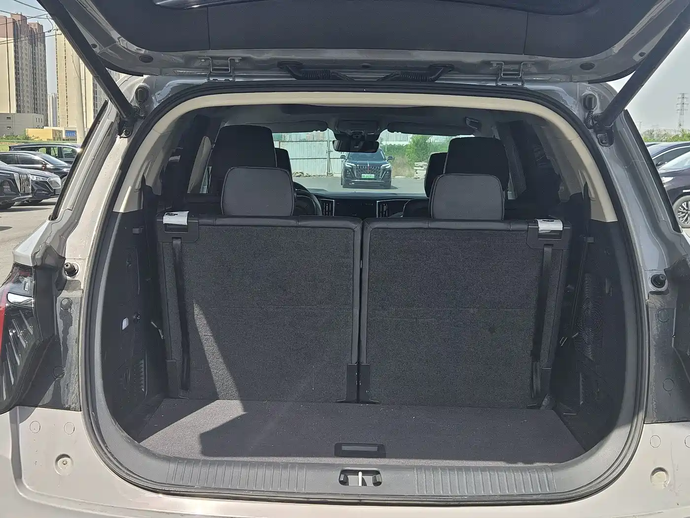 Hongqi HS7 PHEV 2024 2.0T PHEV AWD Flagship 6-Seater фото 11